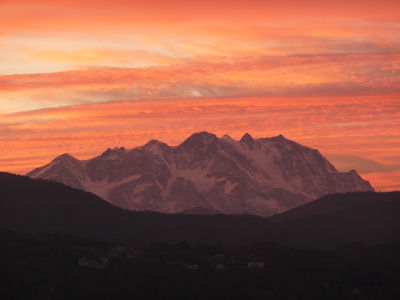 Sunset behind Monte Rosa - taken from Villa Gelsomina October 2007