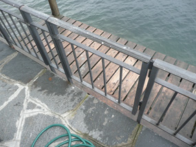 Floating Swimming Pontoon (shared with 1 other apartment) for swimming in the lake