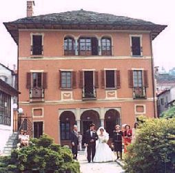 Lake Orta Weddings - the Villa Bossi, the Palazzo Comunale of Orta San Giulio - a 17th Century Villa with terrace overlooking the lake - where civil weddings are held